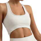 Top mit asymmetrischem Design und ohne Ärmel